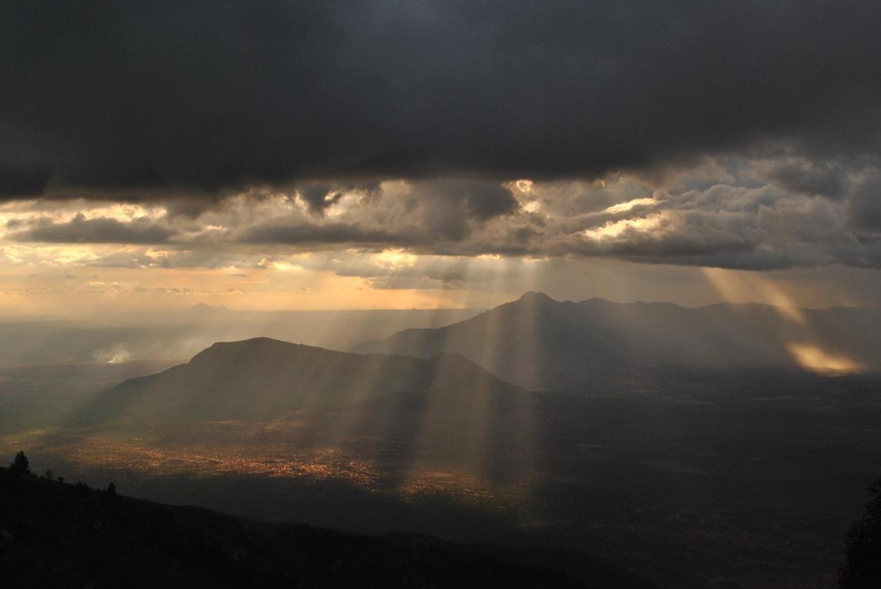 Mambo View Point Villa Ndungu Dış mekan fotoğraf